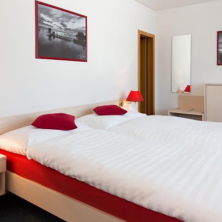 Hotel Du Port - Free Parking - Breakfast Included Estavayer-le-lac Exterior photo